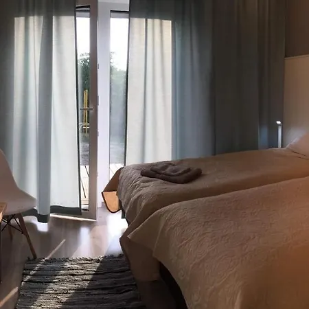 Lontova Puhkemaja Vikendica